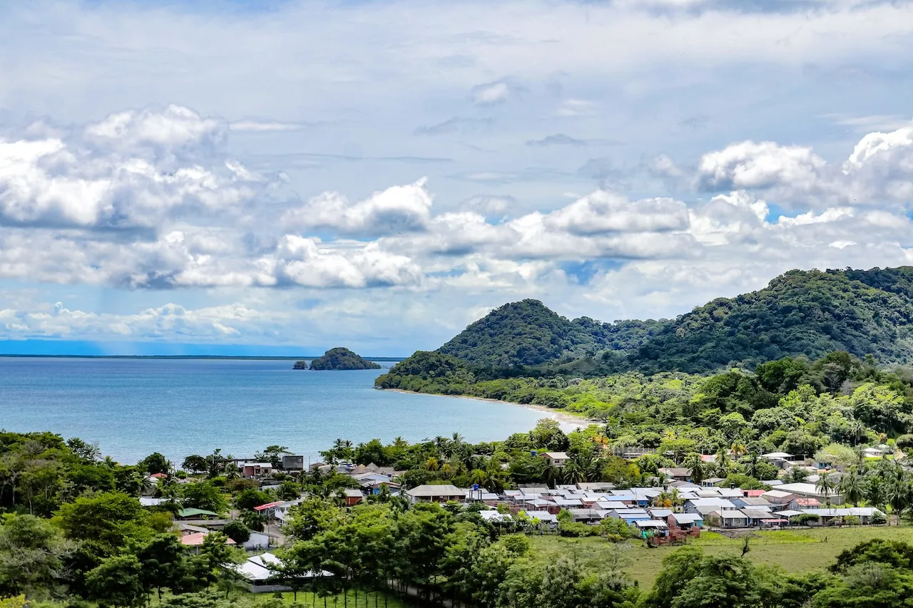CAPURGANÁ ENTRE PLAYAS Y FRONTERA
