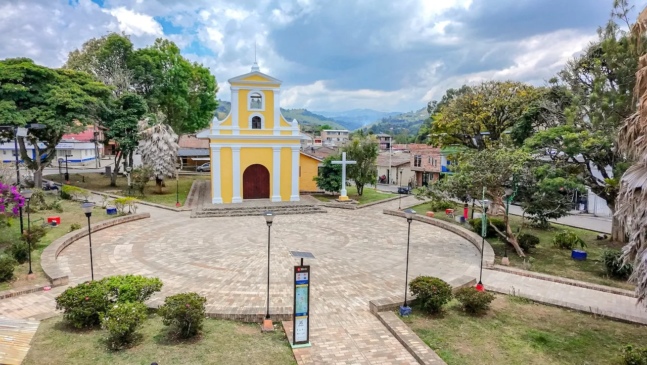 RUTA TURÍSTICA DE YANACONAS