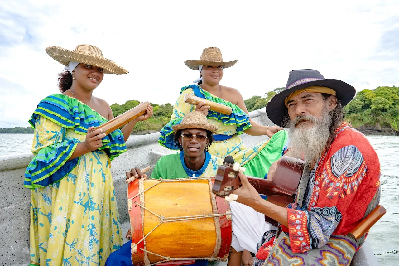 FESTIVAL MUNDIAL BALLENAS Y CANTAORAS