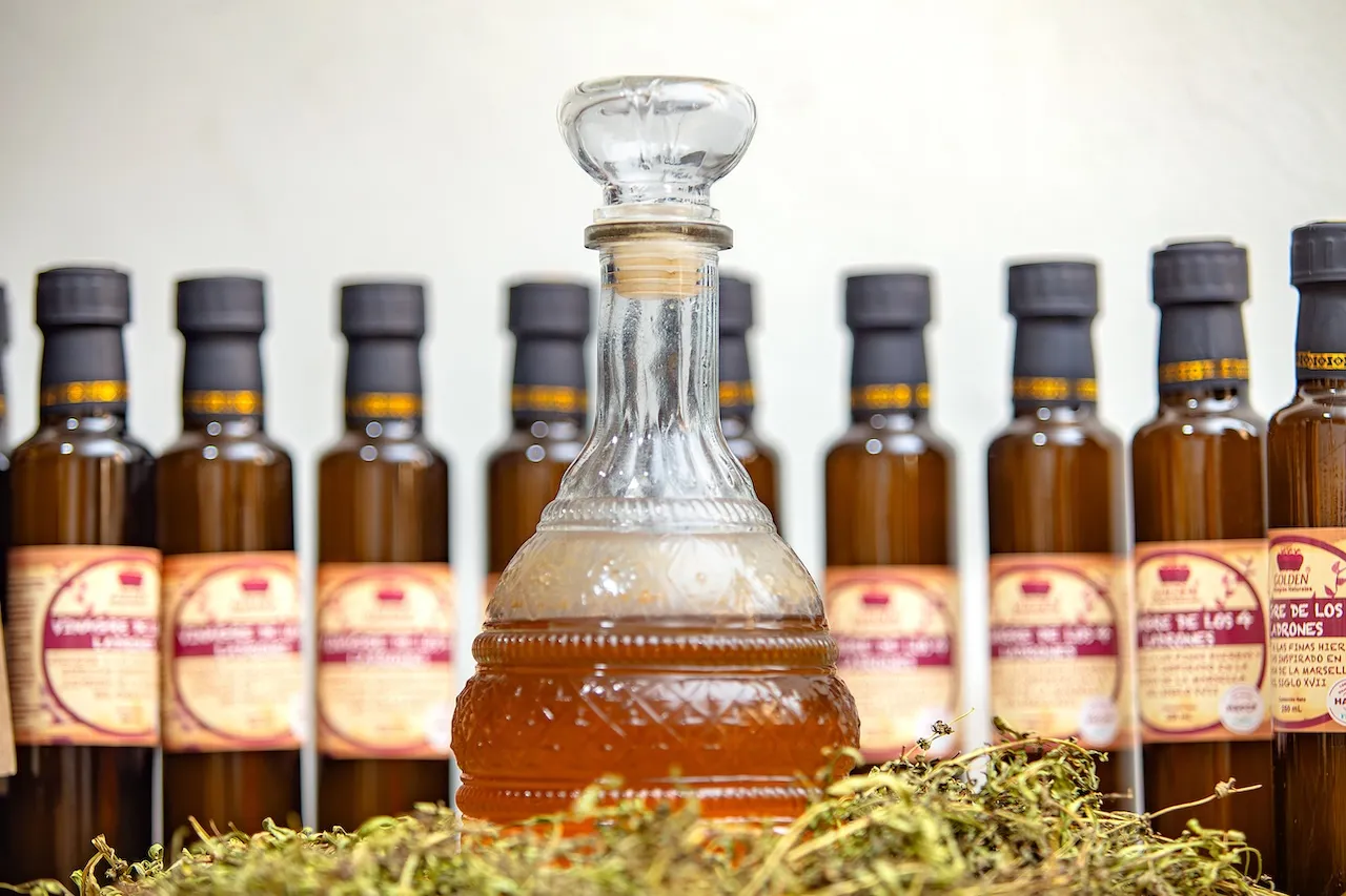 INMERSIÓN EN EL FASCINANTE MUNDO DE LOS VINAGRES ANTIGUOS